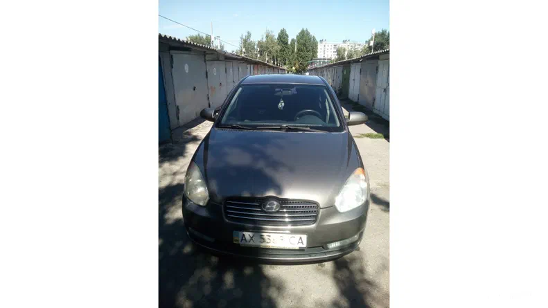 Hyundai Accent 2008 - 9