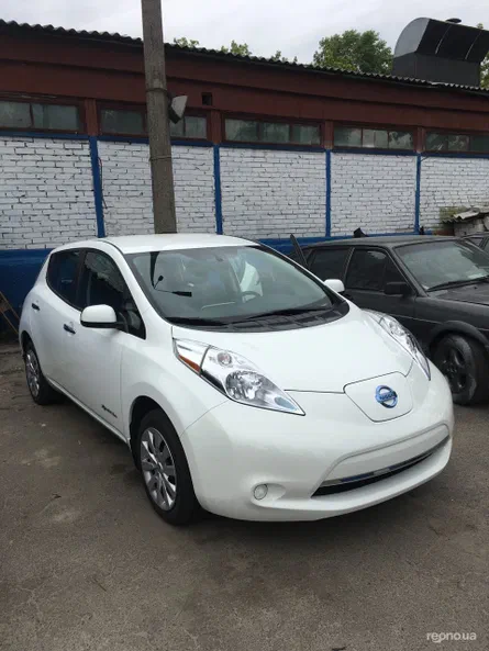Nissan Leaf 2015
