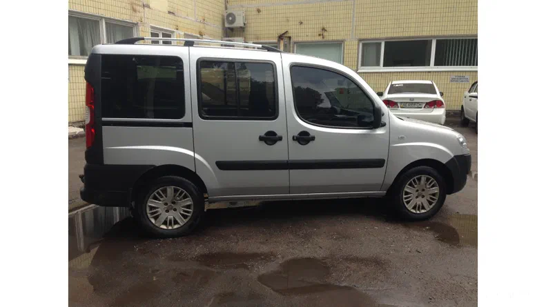 Fiat Doblo 2010 - 6