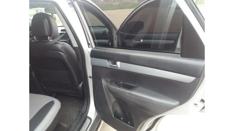 Kia Sorento 2013 - 5