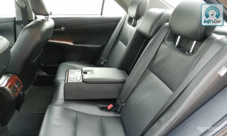 Toyota Camry 2012 - 11