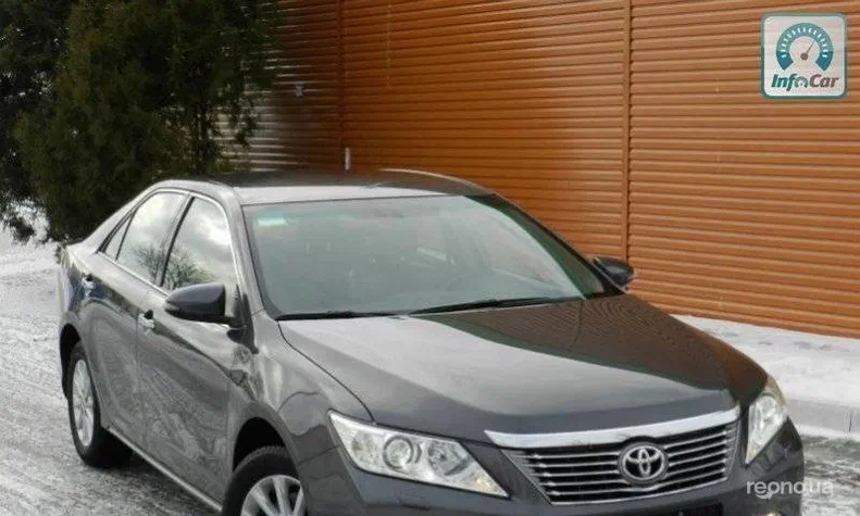 Toyota Camry 2012 - 1
