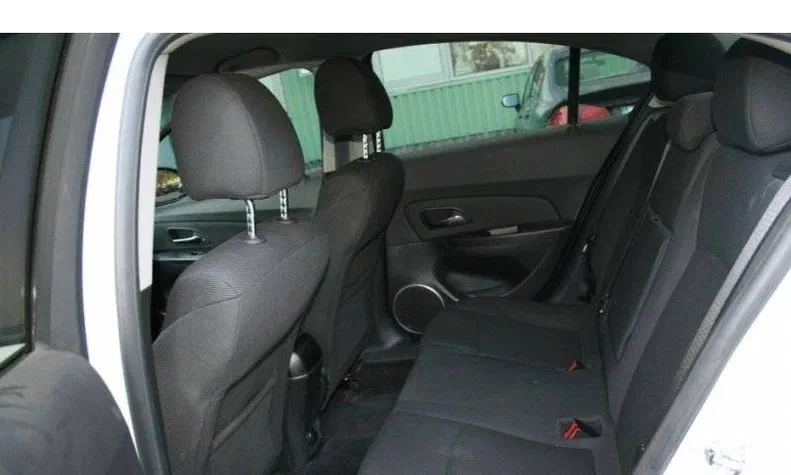 Chevrolet Cruze 2010 - 4