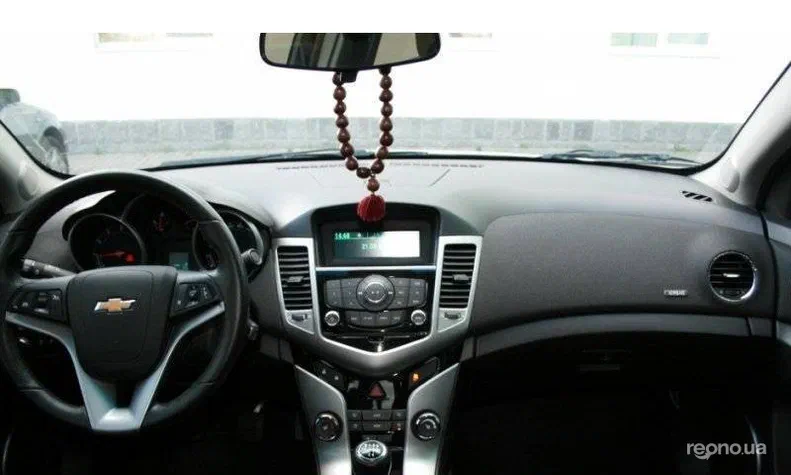 Chevrolet Cruze 2010 - 3