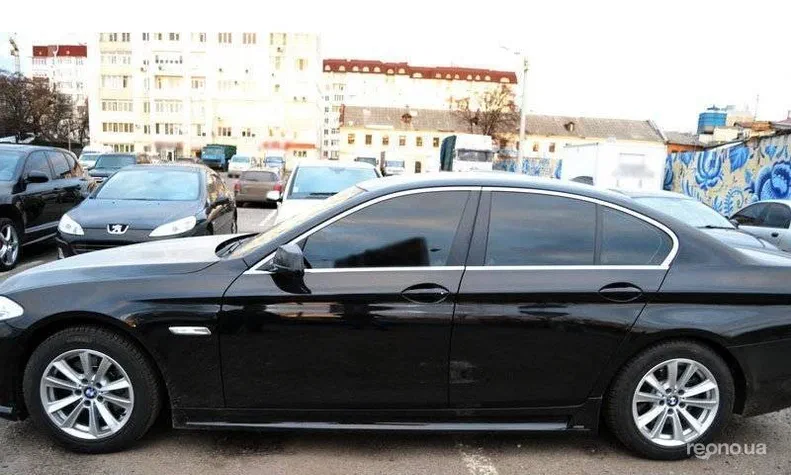 BMW 5 серія 2011 - 9