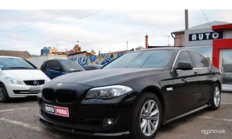 BMW 5 серія 2011 - 10