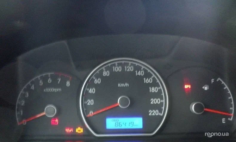 Hyundai Elantra 2010 - 3