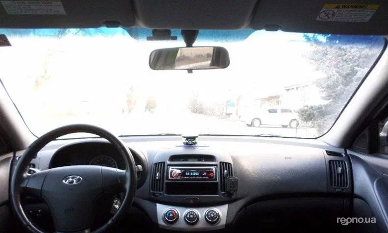 Hyundai Elantra 2010 - 19