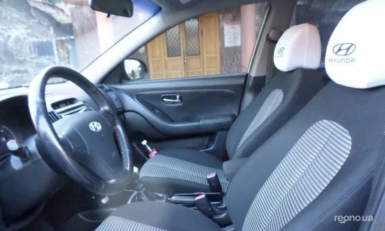 Hyundai Elantra 2010 - 5
