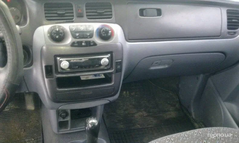 Hyundai Trajet 2001 - 7