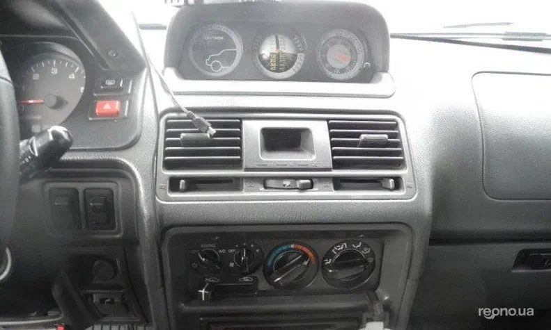 Mitsubishi Pajero 1997 - 9