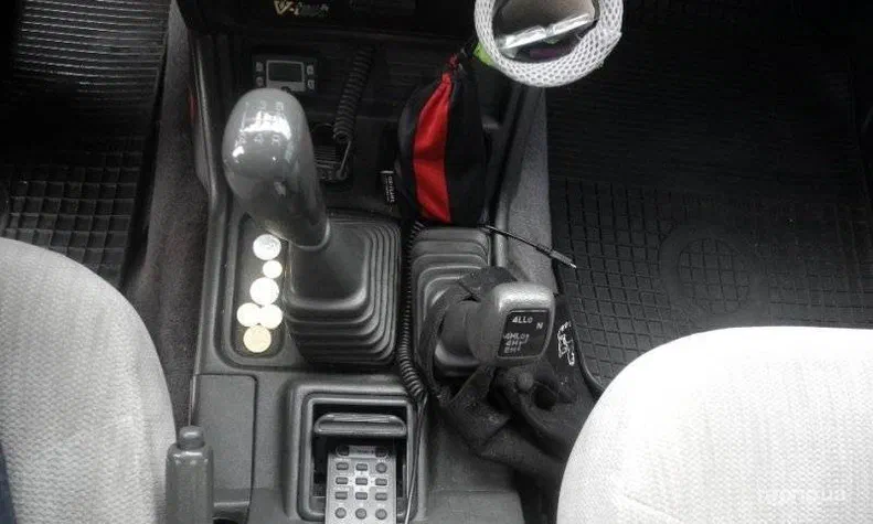 Mitsubishi Pajero 1997 - 8