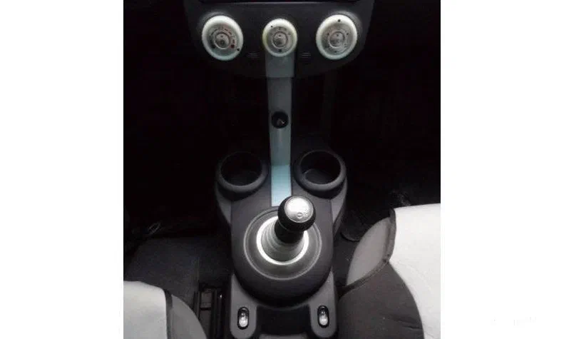 Mitsubishi Colt 2005 - 7