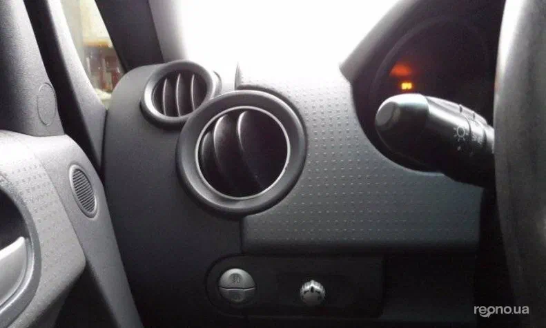 Mitsubishi Colt 2005 - 11