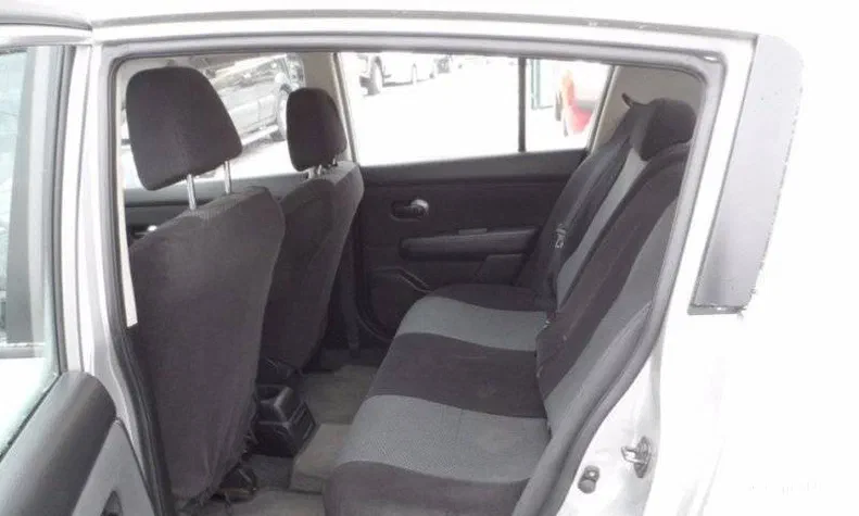 Nissan Tiida 2007 - 9