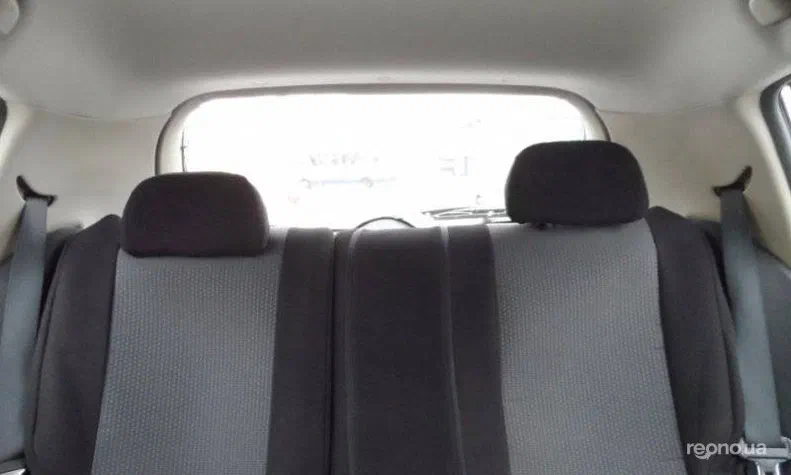 Nissan Tiida 2007 - 6