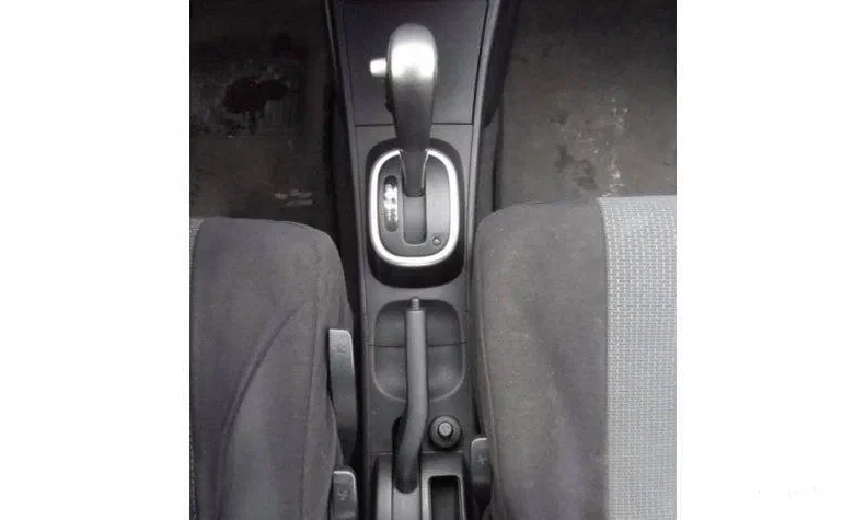 Nissan Tiida 2007 - 12