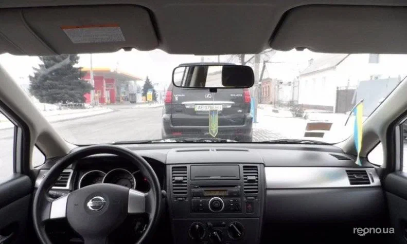 Nissan Tiida 2007 - 4