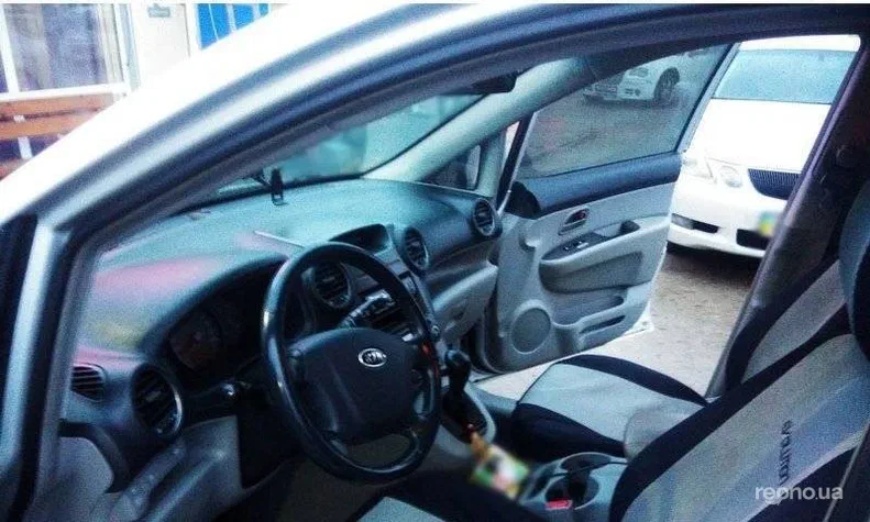 Kia Carens 2007 - 5