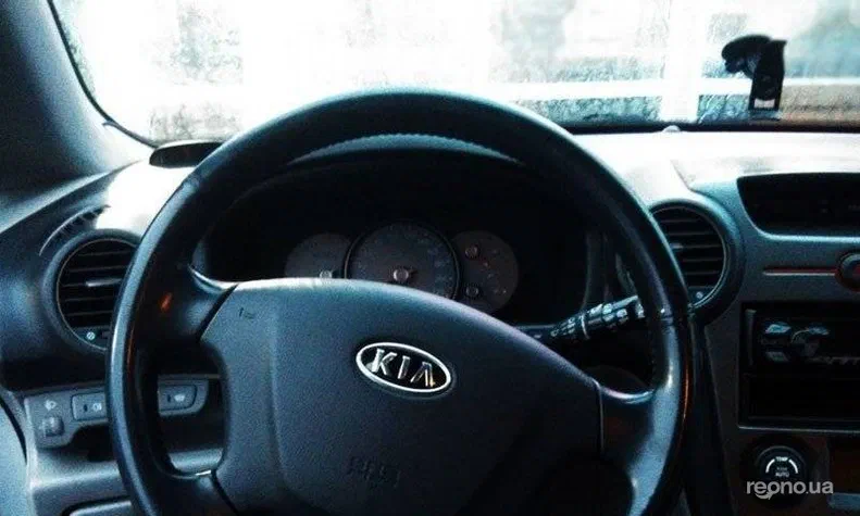 Kia Carens 2007 - 4