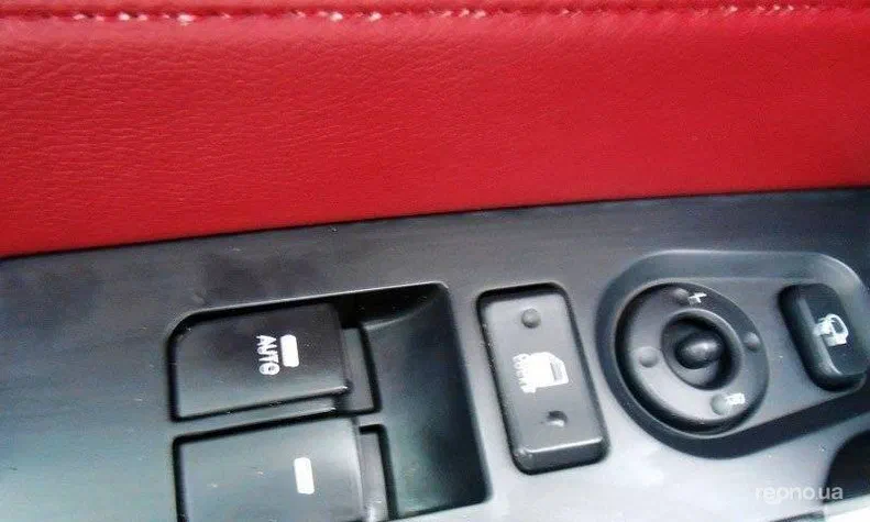 Kia Cerato 2012 - 1