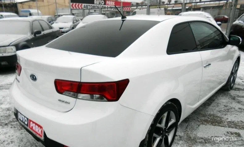 Kia Cerato 2012 - 9