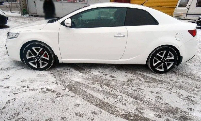 Kia Cerato 2012 - 6