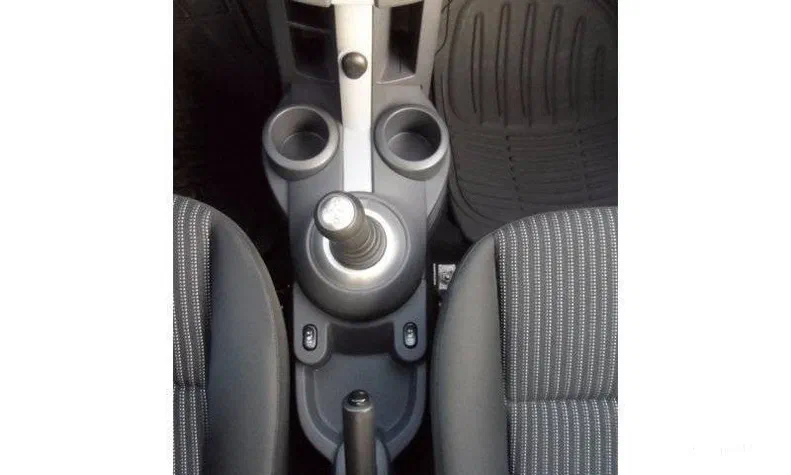 Mitsubishi Colt 2008 - 4