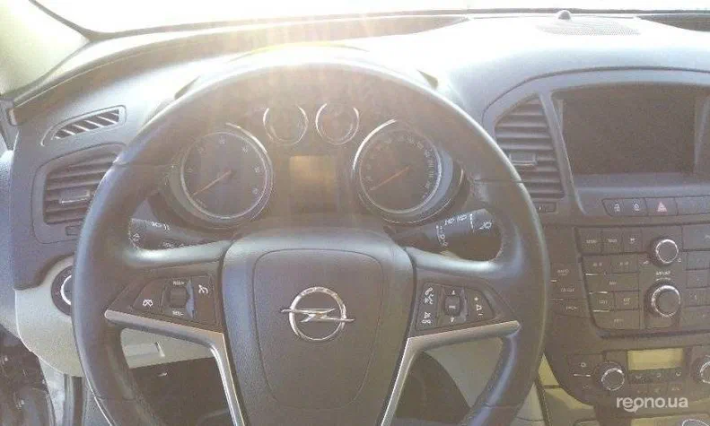 Opel Insignia 2012 - 3