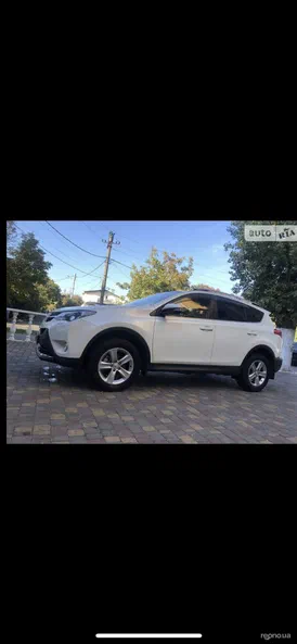 Toyota RAV4 2013 - 10