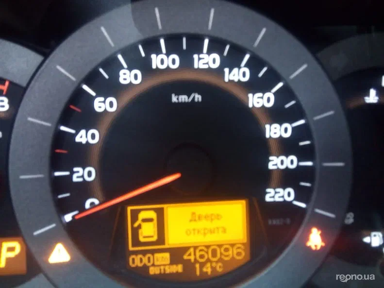 Toyota RAV4 2010 - 10