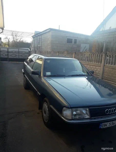Audi 100 1988