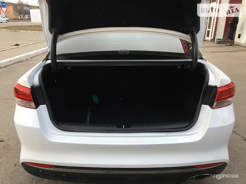 Kia Optima 2016 - 9