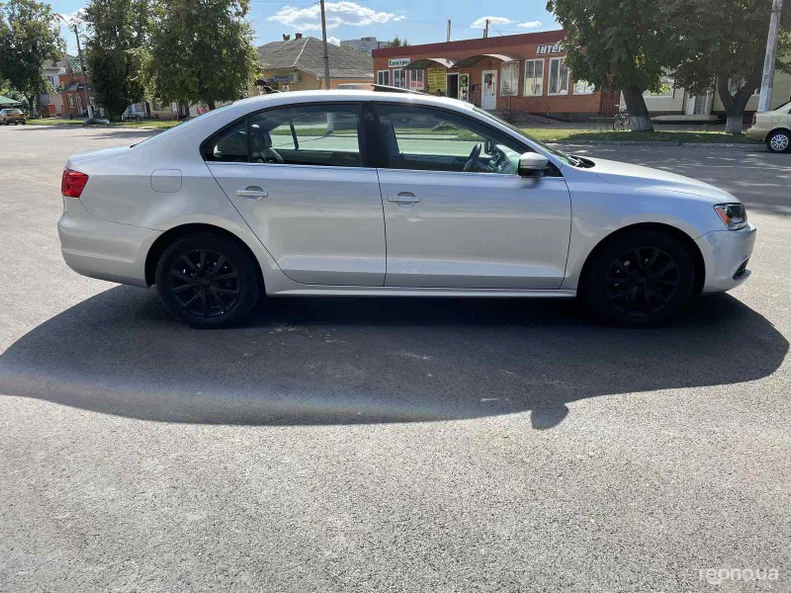 Volkswagen Jetta 2013 - 9