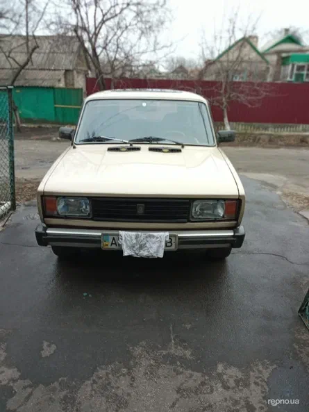 Lada (ВАЗ) 2104 1900