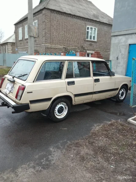 Lada (ВАЗ) 2104 1900