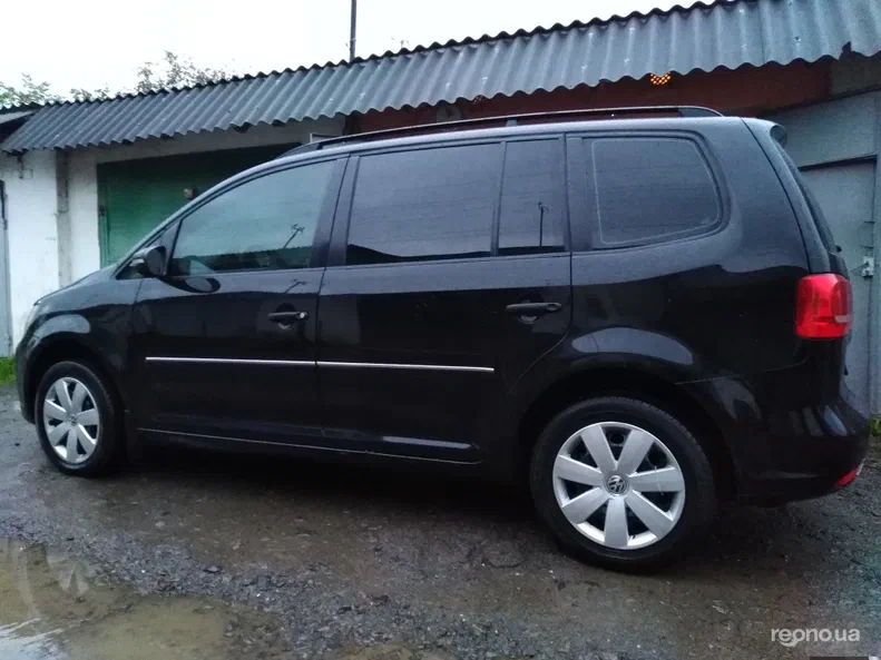 Volkswagen Touran 2012