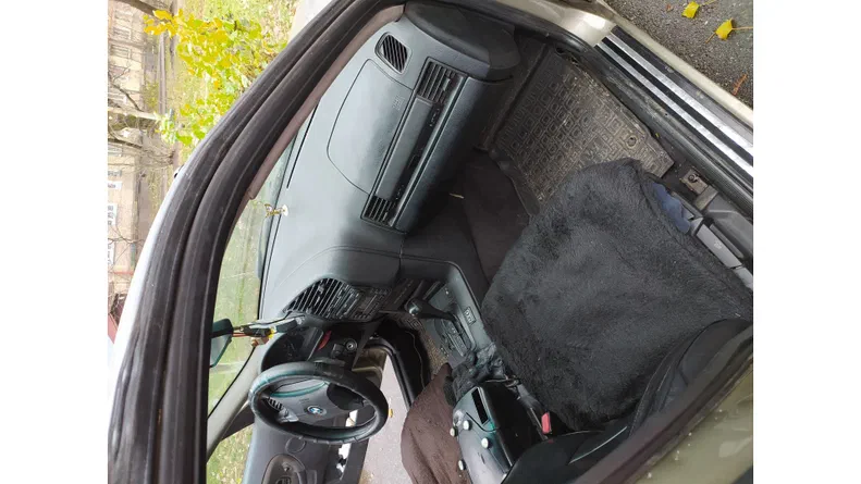 BMW 3 серія 1998 - 11