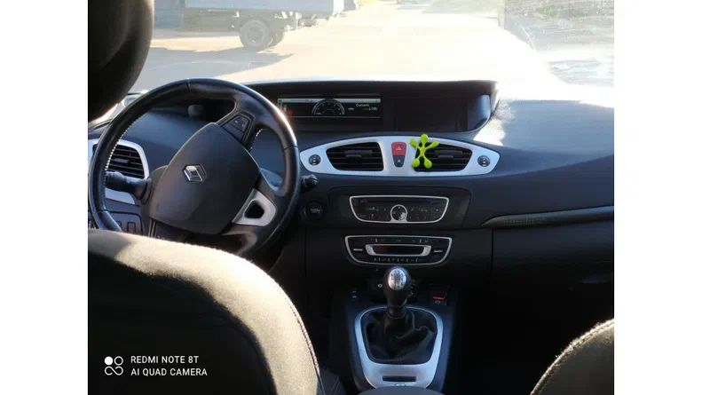 Renault Scenic 2010 - 10